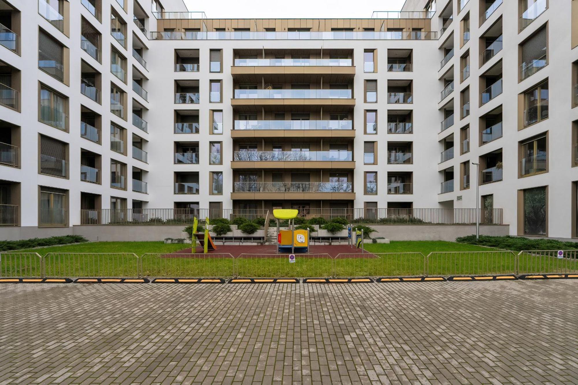 City Center Apartments With Gym & Free Garage Poznan By Noclegi Renters エクステリア 写真