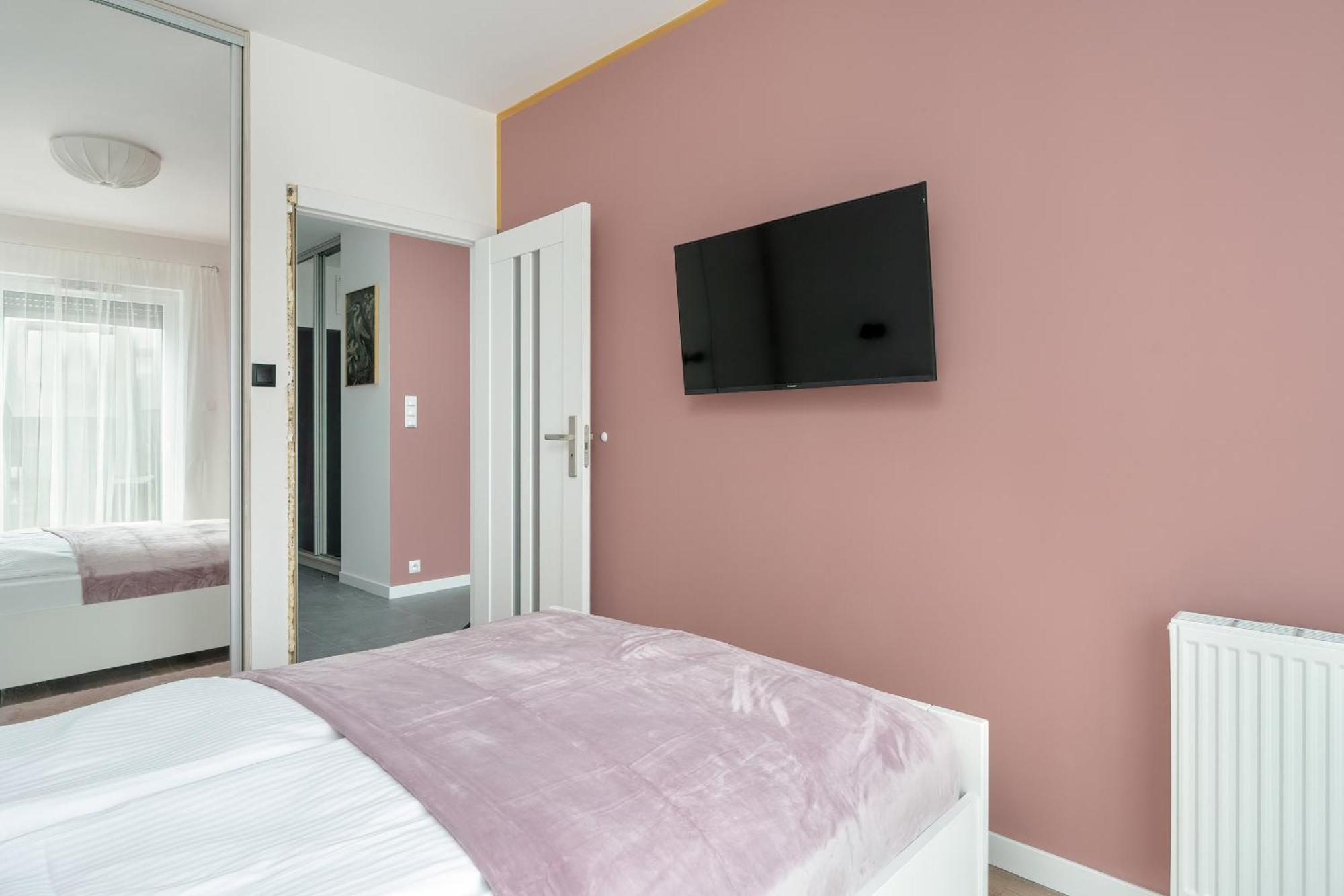 City Center Apartments With Gym & Free Garage Poznan By Noclegi Renters エクステリア 写真